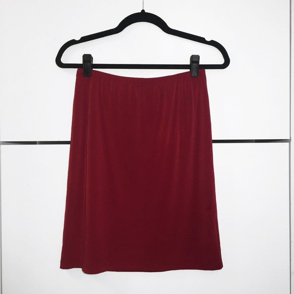 Aldila Dresses & Skirts - Red Skirt